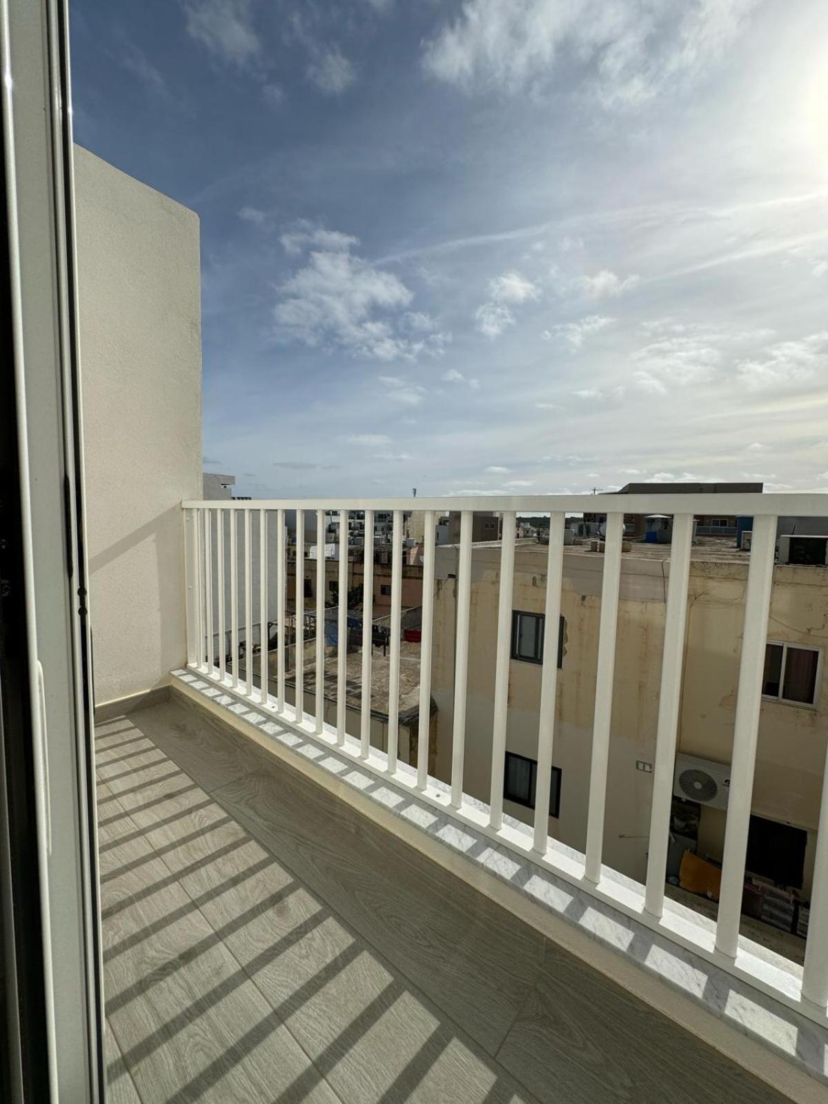 Luxury & Modern Two Bedroom Marsaskala Apartment 외부 사진