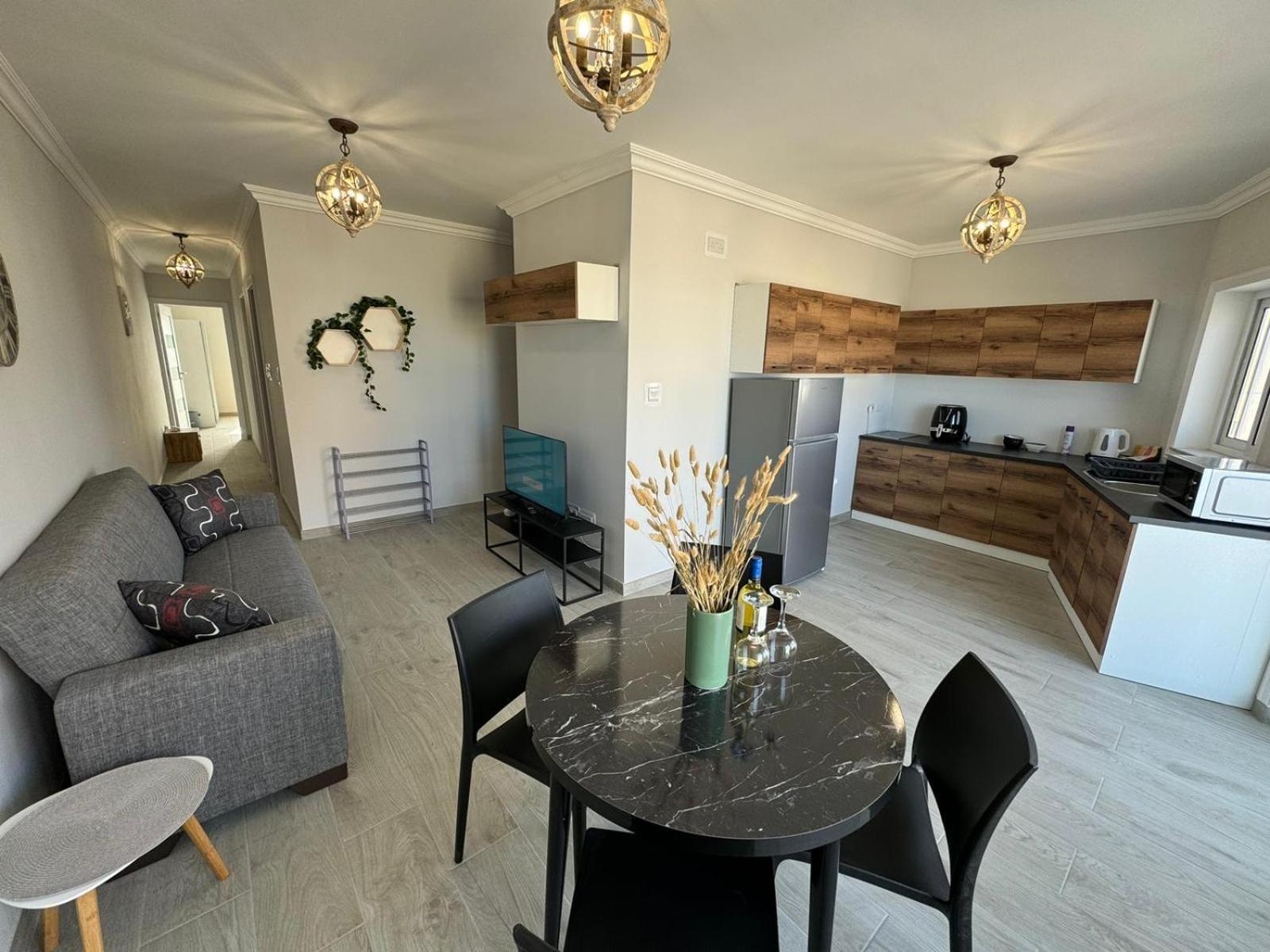 Luxury & Modern Two Bedroom Marsaskala Apartment 외부 사진